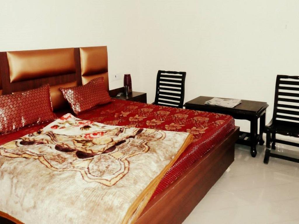Asha Guest House Amritsar Room photo